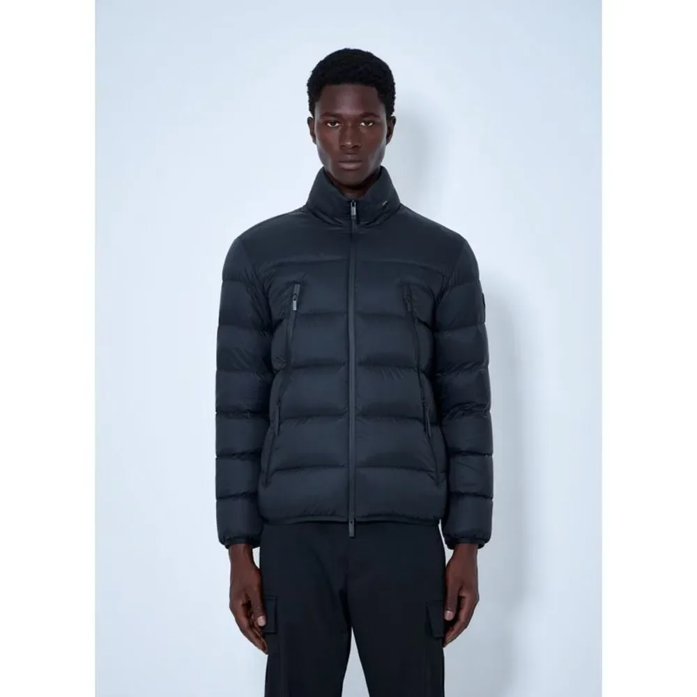 Moncler Men Dalalven Short Down Jacket